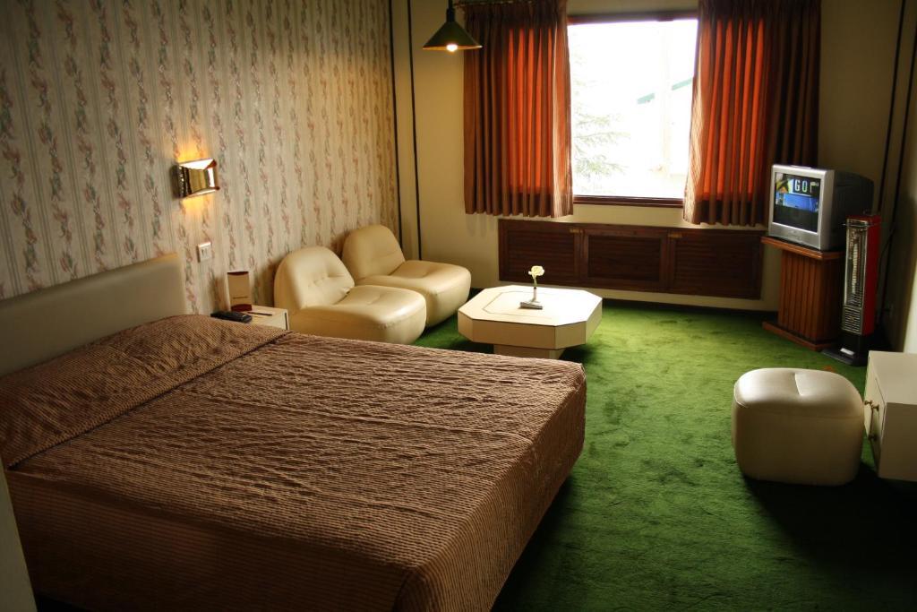 Honeymoon Inn Шімла Номер фото