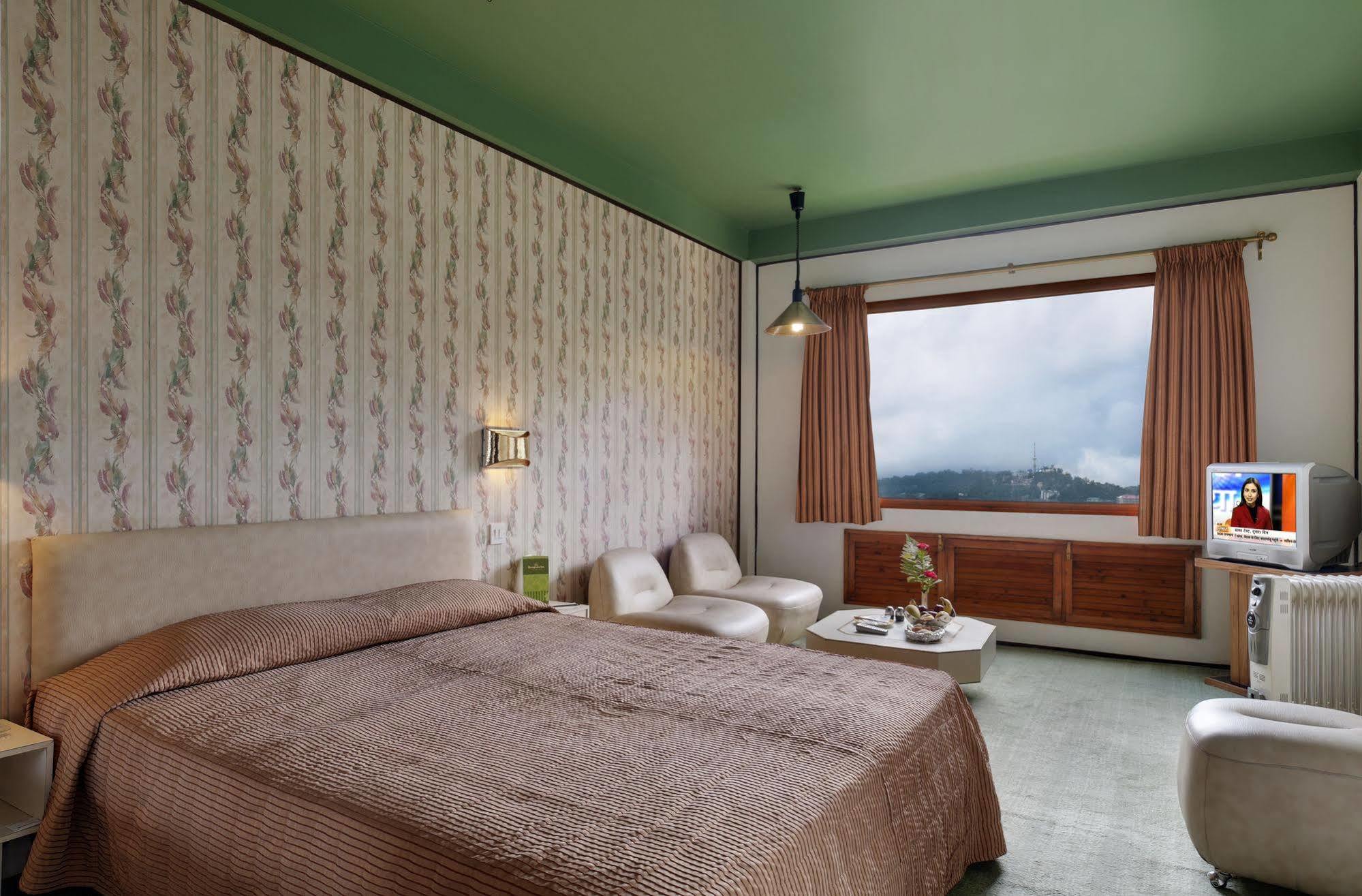 Honeymoon Inn Шімла Екстер'єр фото