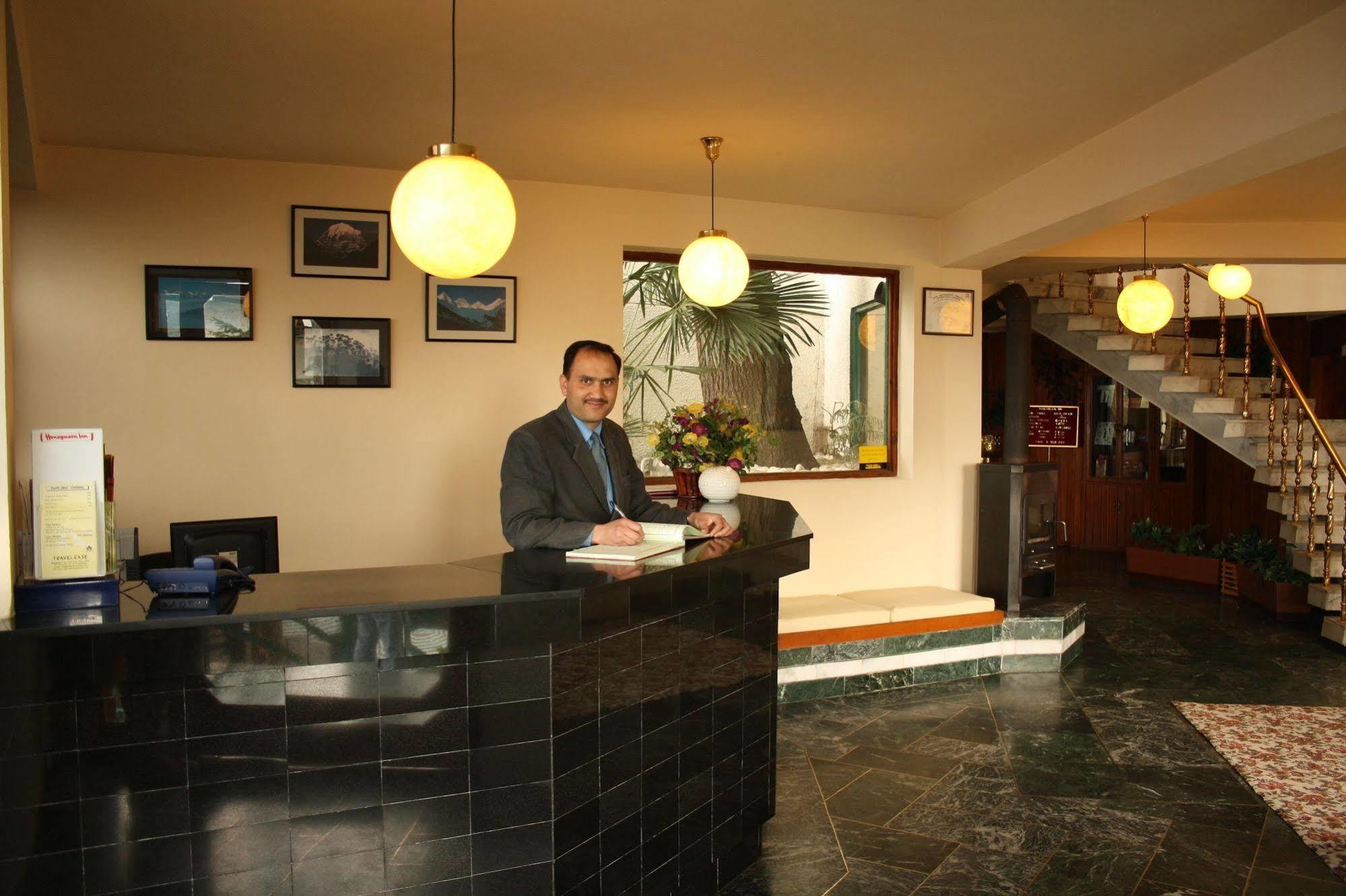 Honeymoon Inn Шімла Екстер'єр фото